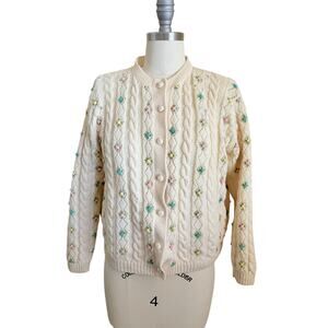 1950s 60s Cream Wool Floral Cable Knit Cardigan size S HAS FLAWS